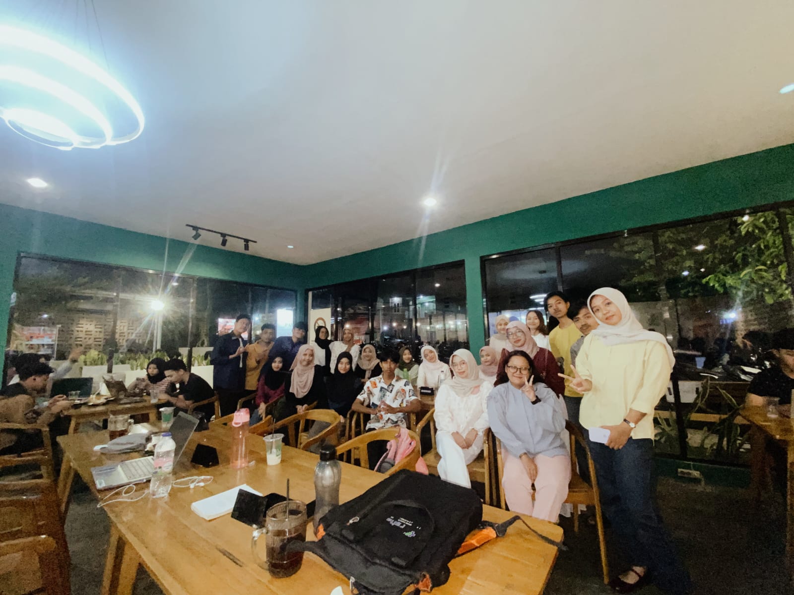 Kurasi: Upaya Membangkitkan Kembali Ruh Diskusi, Literasi, dan Publikasi dalam Tubuh Keluarga Mahasiswa Sastra Indonesia 